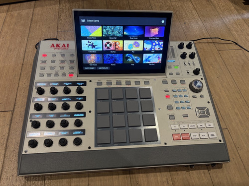 Akai mpc come nuovo - x,