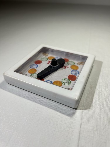Hasbro finger twister spinner - hasbro,