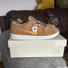NOTA Manchester x Nike SB Dunk