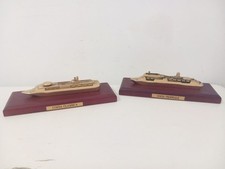 Lotto di 2 Modellini Navi