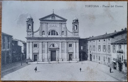 Tortona piazza del duomo - del,