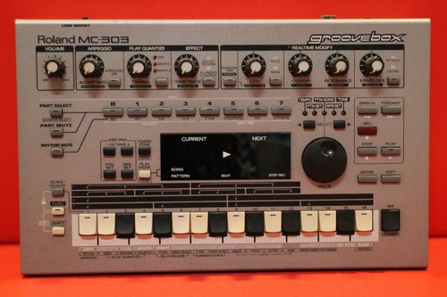 Roland 303 groove box - mc-303,