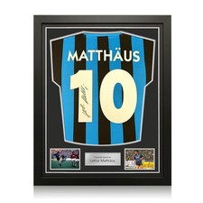 Maglia dell'Inter Milan autografata da Lothar Matthäus. Cornice superiore