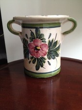 Antico vaso in fine ceramica