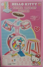 REIG HELLO KITTY BATTERIA CON SGABELLO INCLUSO