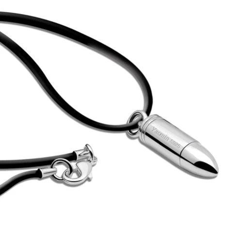 Collana pelle fatta mano - in,