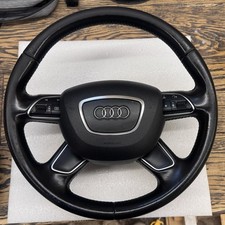 Volante originale Audi a 3 razze con airbag e comandi