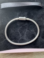 Pandora Easy Close Magnetic