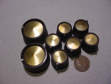 DYNACO LOTTO 8 PEZZI MANOPOLE DI CONTROLLO per PREAMPLIFICATORE VALVOLARE PLACCA FRONTALE OTTONE ANTICO