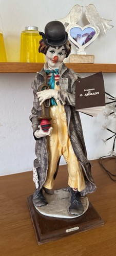 Armani statuina clown in - g.,