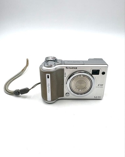 Fotocamera digitale compatta