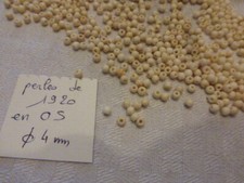 500 très ancienne perle en os de bovin  ronde lisse diam 4 mm  en vrac