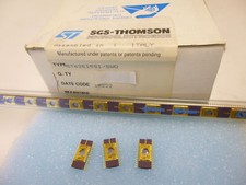 1 pezzo ST62E15S1 SWD 8-bit