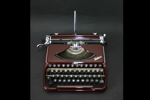 Macchina scrivere ddr groma - da,