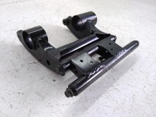 STAFFA SUPPORTO MOTORE SENZA SILENT BLOCK APRILIA SCARABEO IE LIGHT 125 2009