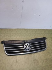 3B0853651L3FZ griglia per VOLKSWAGEN PASSAT 3B (10/00-03/06) 1.6 BER. 2000 Usato