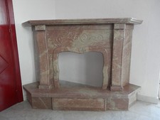 Camino ad angolo in pietra