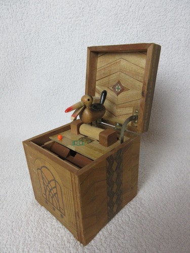 Novelty musical cigarette - musical,