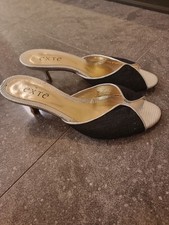 Exte 100% Leather Clog Size