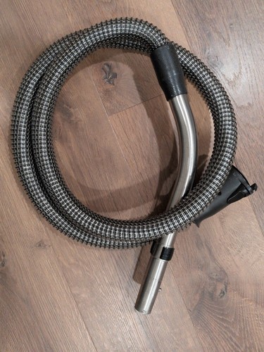 Attacco tubo elettrico - tubo,