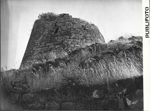 Foto autore nuraghe - d'autore, di