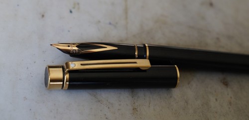 Bel pennino sheaffer targa - targa, in