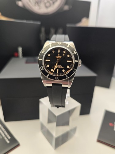 Tudor black bay 37mm 79000n - bay,
