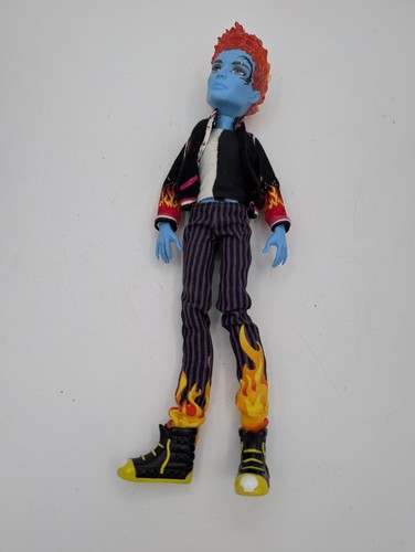 2011 raro monster high - 2011,