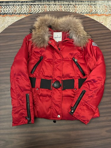 Moncler piumino donna rosso