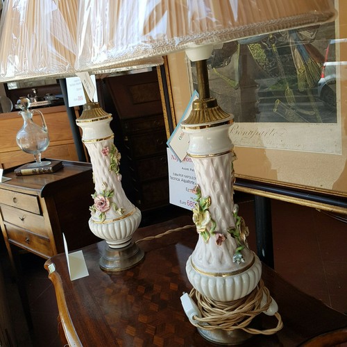 Coppia lampade porcellana - d,