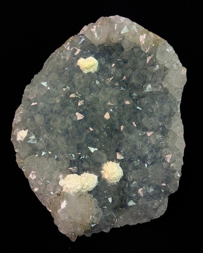 Palline okenite su - okenite,