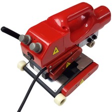 Saldatrice a geomembrana