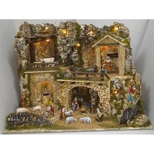 Presepe Artigianale Con Luci E Fontana Elettrica Ambientazione Montana Completa