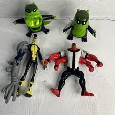 Lotto 4 action figure Ben Ten