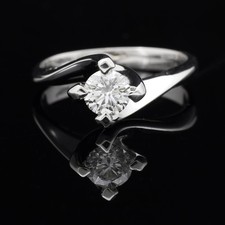 SOLITARIO ANELLO IN ORO BIANCO