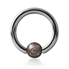 Anello in titanio con sfera in