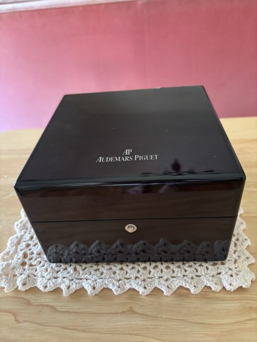 Audemars piguet box royal oak - audemars,