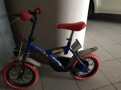 Dino bikes spiderman - dino,