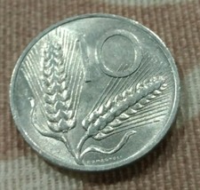 10 lire del 1980 e 1953 in ottime condizioni, vendo esattamente come in foto.