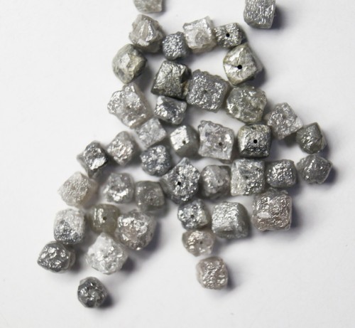 Diamanti cubi naturali - , grezzi