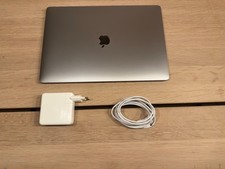 Apple MacBook Pro 15", 2019
