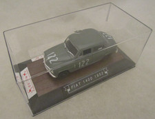 VOITURE 1/43 FIAT 1400 1952 -