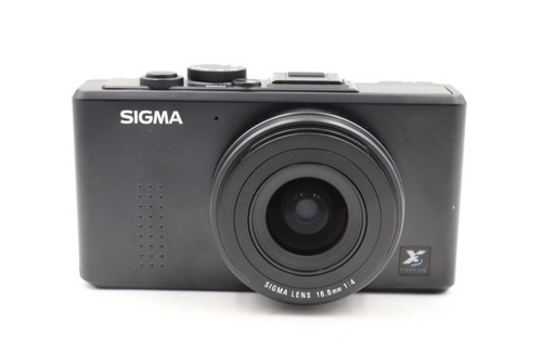 Fotocamera digitale compatta