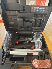 sparachiodi a batteria