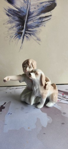 Statuina porcellana ragazza - in,
