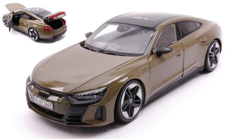 Modellino auto scala 18 - scala, 1:18