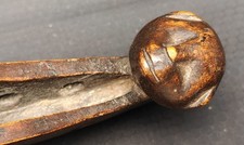 Antico Violino Con Scultura