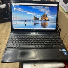 Sony Vaio SVE151J11L 15.6" i3