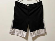 Pantaloncini corti sportivi