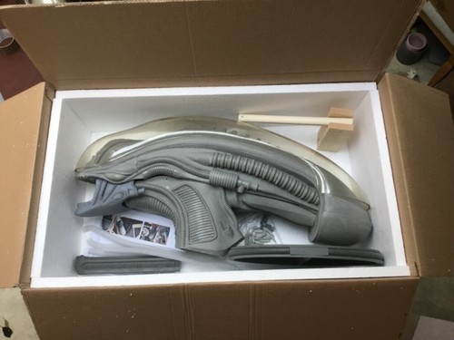 Alien model kit 1 scale - kit., 1-1